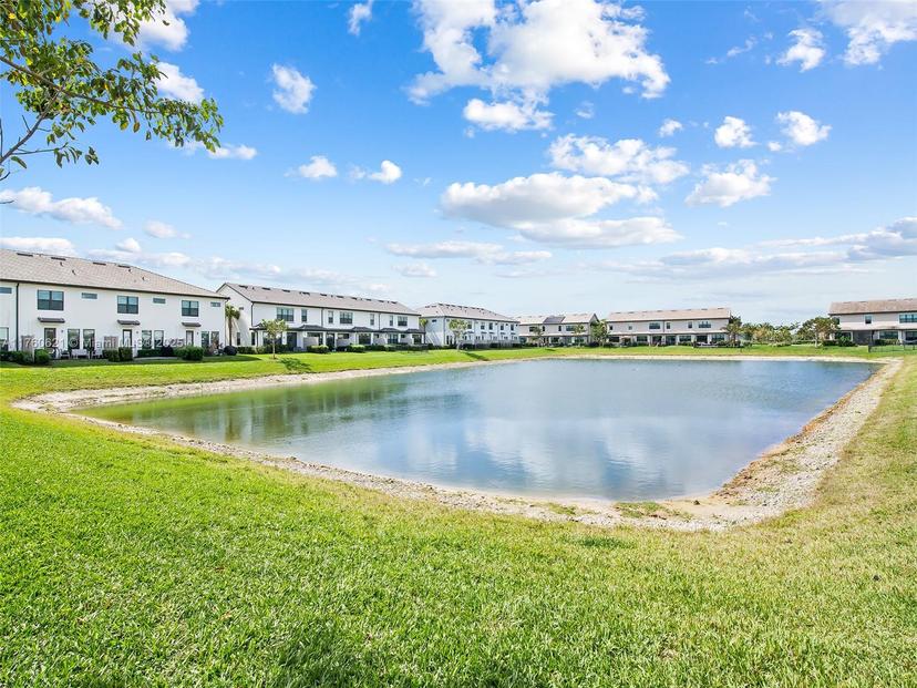Picture of 2102 N Appleton Cir N # 2102, Oakland Park FL 33309