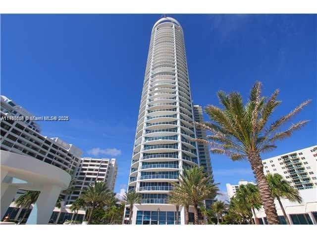 Picture of 3101 S Ocean Dr # 1404, Hollywood, FL 33019