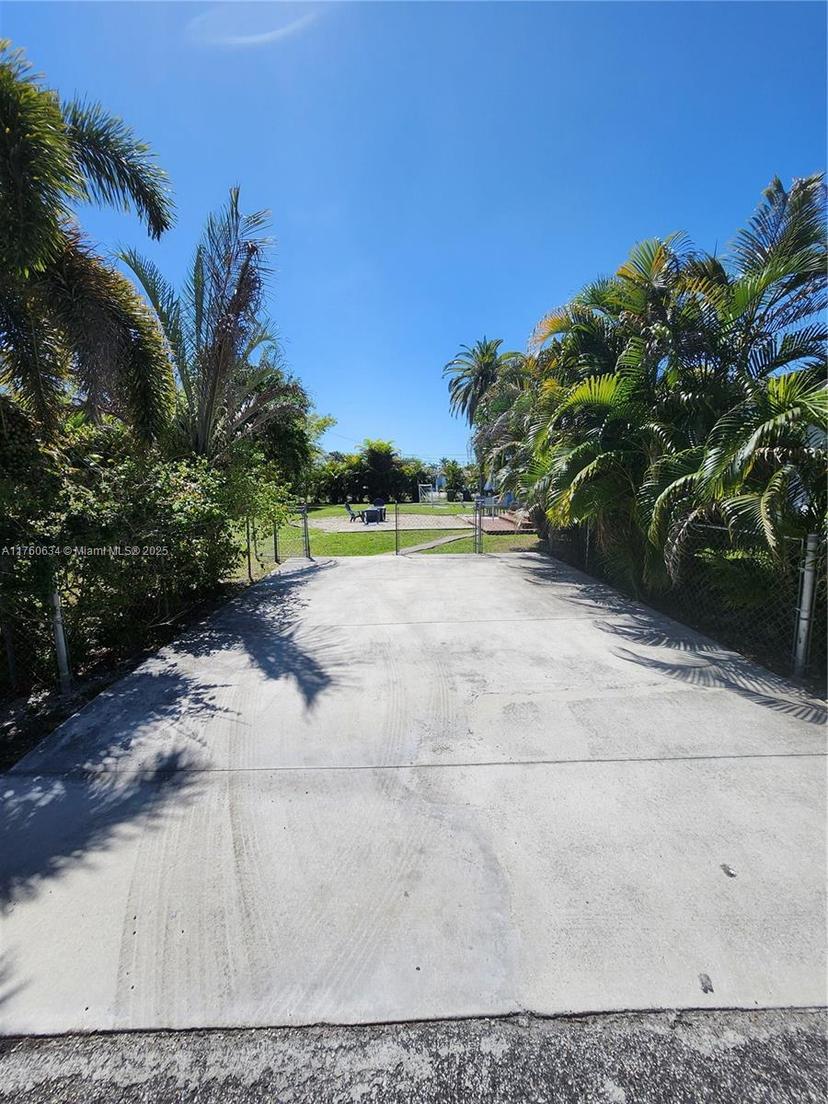 Picture of 128 SW 5Th St, Hallandale Beach FL 33009