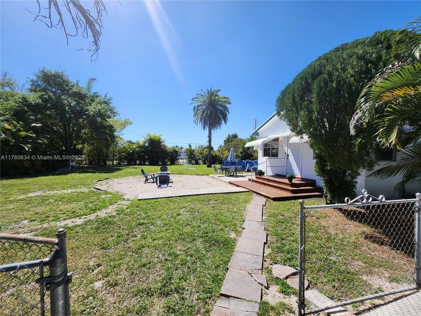 Picture of 128 SW 5Th St, Hallandale Beach FL 33009