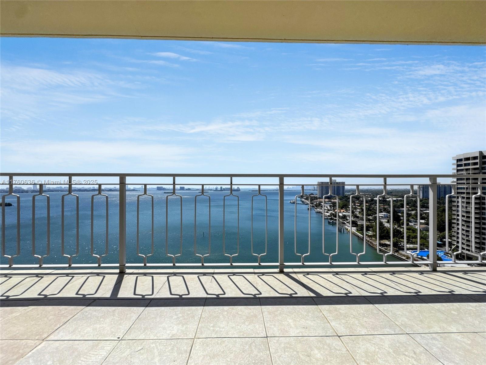 Picture of 11111 Biscayne Blvd # 18E, Miami, FL 33181
