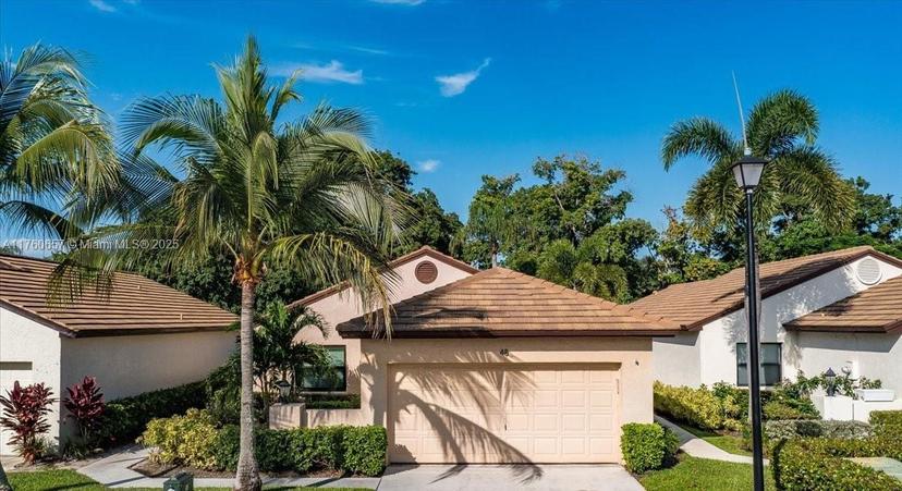 Picture of 48 N Ironwood Way N, Palm Beach Gardens FL 33418