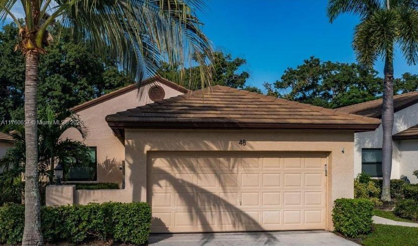 Picture of 48 N Ironwood Way N, Palm Beach Gardens FL 33418