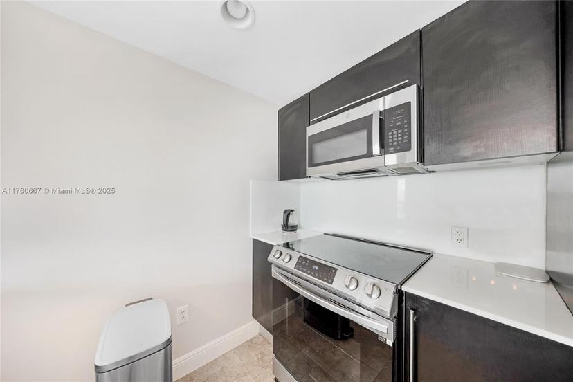 Picture of 665 NE 25Th St # 1504, Miami FL 33137