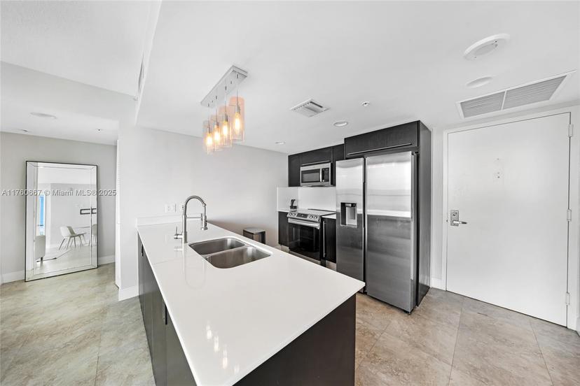 Picture of 665 NE 25Th St # 1504, Miami FL 33137
