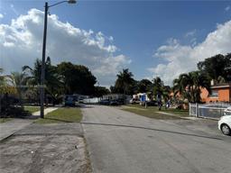 Picture of 1077 NE 157Th Ter, North Miami Beach, FL 33162