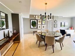 Picture of 20000 E Country Club Dr # 806, Aventura, FL 33180