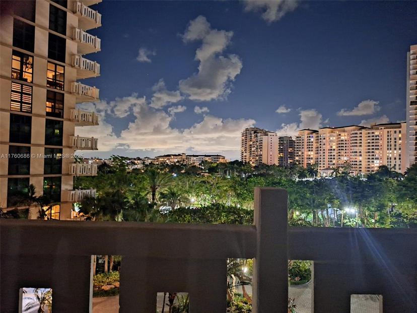 Picture of 1121 Crandon Blvd # F405, Key Biscayne FL 33149