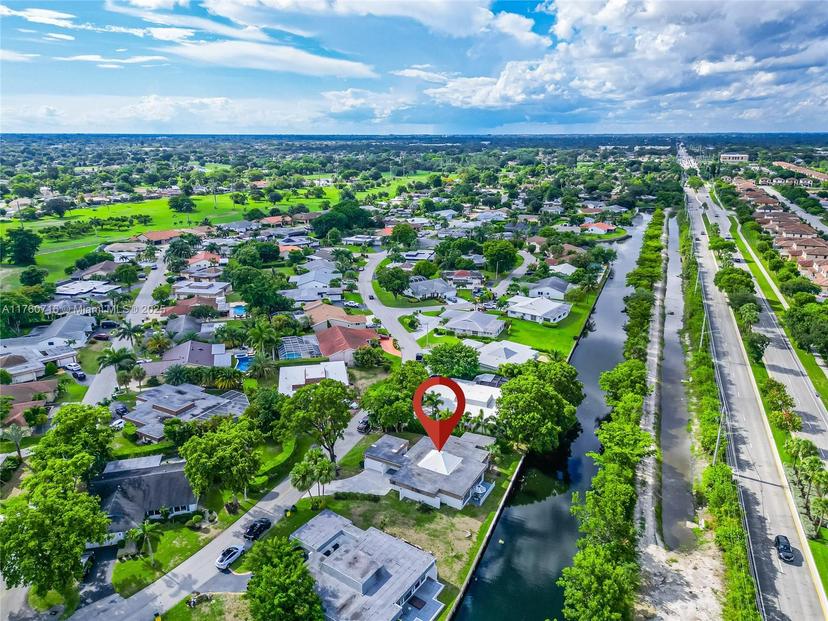 Picture of 4704 Bayberry Ln, Tamarac FL 33319