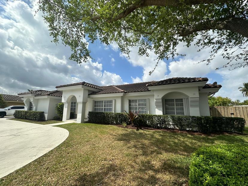Picture of 15690 SW 153Rd Ct, Miami FL 33187