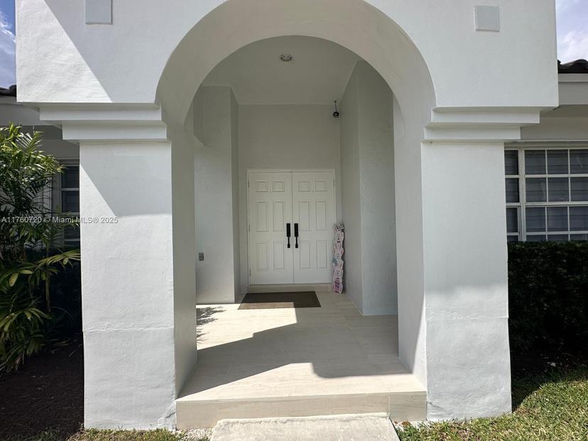 Picture of 15690 SW 153Rd Ct, Miami FL 33187