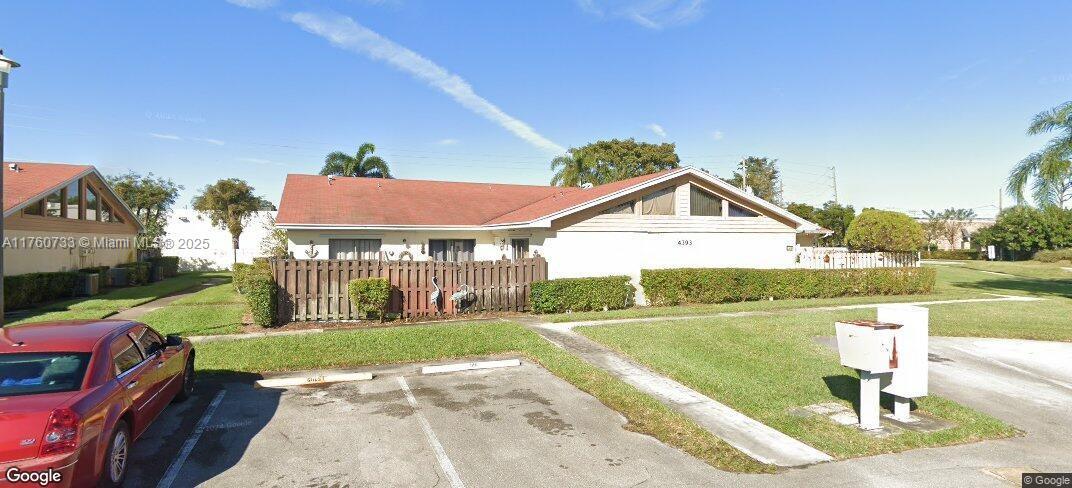 Picture of 4393 Woodstock Dr # C, West Palm Beach, FL 33409