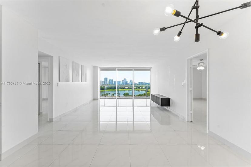 Picture of 3701 N Country Club Dr # 1206, Aventura FL 33180