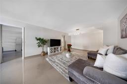 Picture of 1833 S Ocean Dr # 809, Hallandale Beach, FL 33009