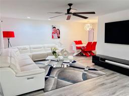 Picture of 9602 NW 66Th St, Tamarac, FL 33321