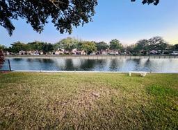 Picture of 9602 NW 66Th St, Tamarac, FL 33321