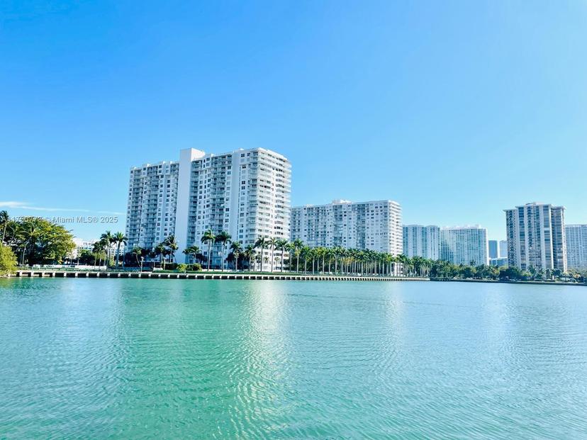Picture of 2780 NE 183Rd St # 1802, Aventura FL 33160