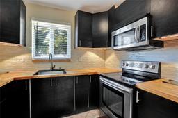Picture of 2330 Bahama Dr, Miramar, FL 33023