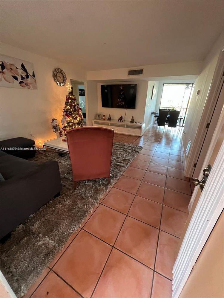 Picture of 8600 SW 133Rd Ave Rd # 423, Miami FL 33183