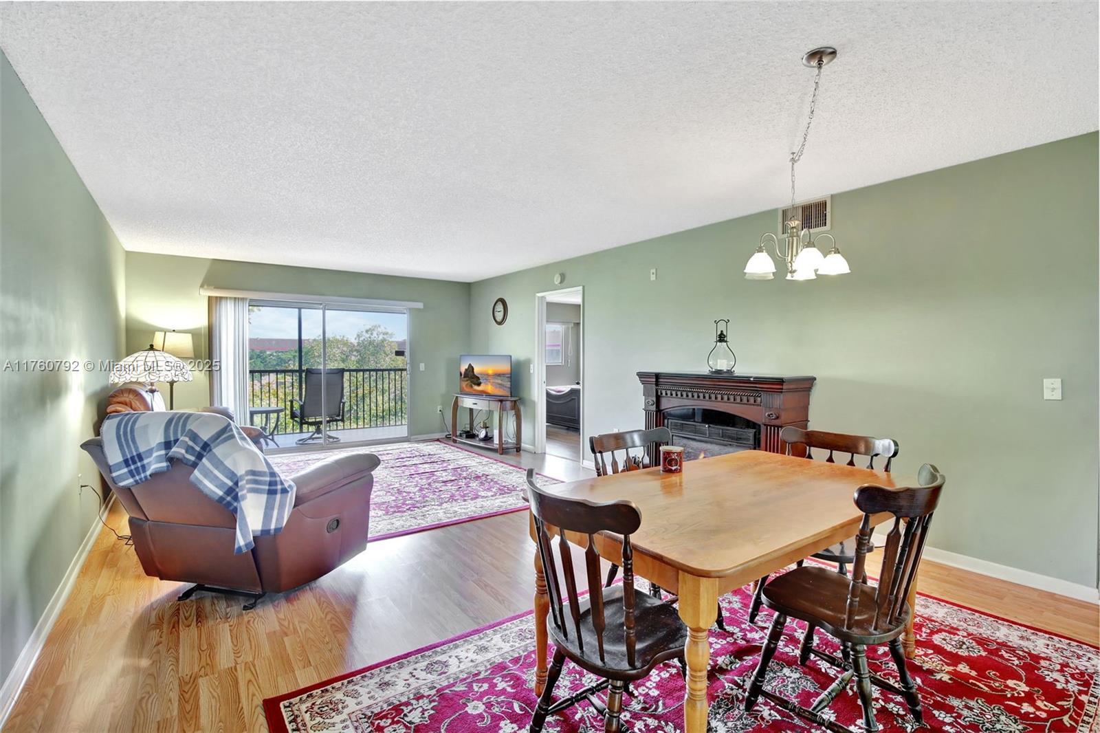 Picture of 1601 SW 128Th Ter # 407A, Pembroke Pines, FL 33027