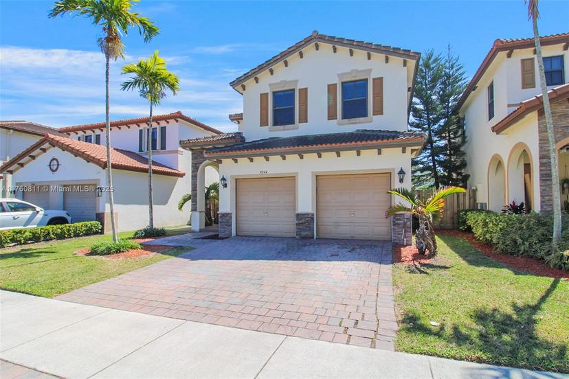 Picture of 9244 SW 227Th Ln, Cutler Bay FL 33190
