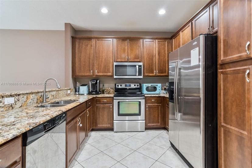 Picture of 7782 Paddock Pl # 1, Davie FL 33328