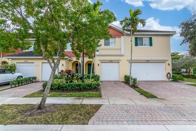 Picture of 7782 Paddock Pl # 1, Davie FL 33328