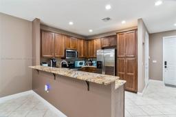 Picture of 7782 Paddock Pl # 1, Davie, FL 33328