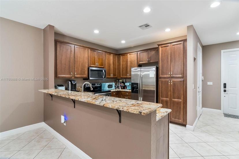 Picture of 7782 Paddock Pl # 1, Davie FL 33328