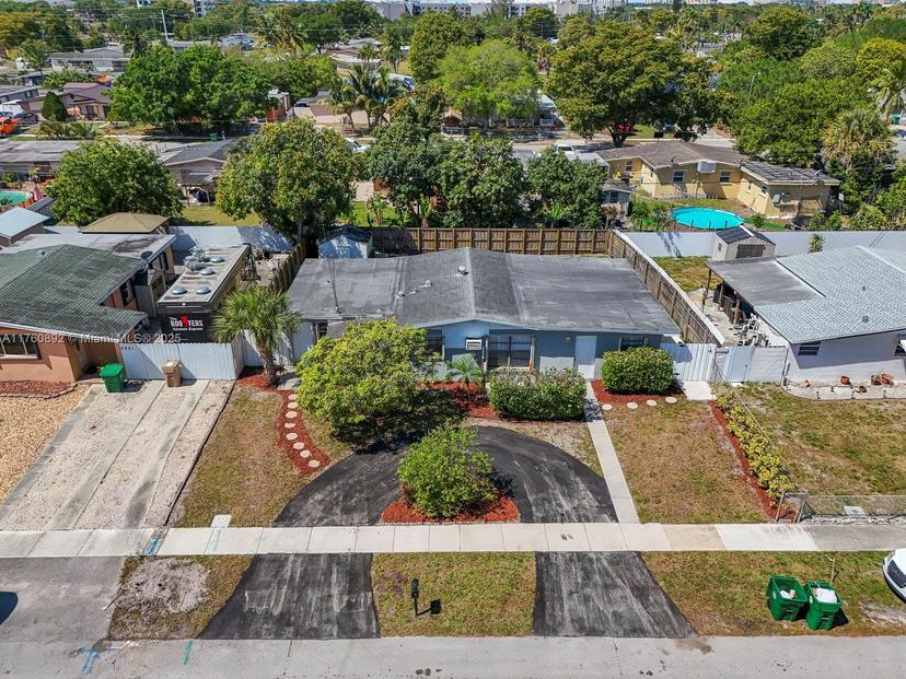 Picture of 3911 SW 60Th Ave, Davie FL 33314