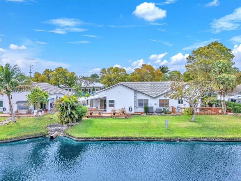 Picture of 3446 NW 79Th Way, Davie FL 33024