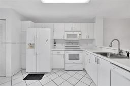 Picture of 7711 Trent Dr # 106, Tamarac, FL 33321