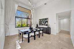 Picture of 3320 Bridle Path Ln, Weston, FL 33331