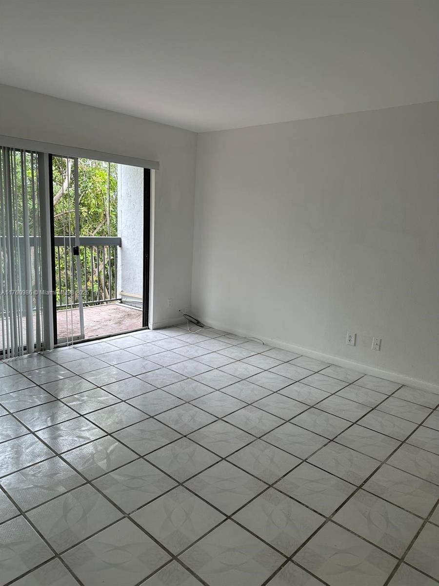 Picture of 1850 N Congress Ave # 306, West Palm Beach, FL 33401