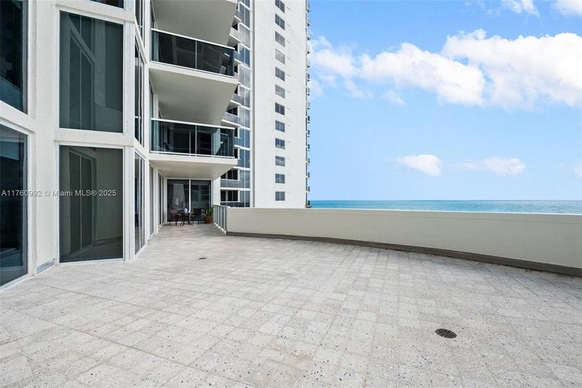 Picture of 19111 Collins Ave # 504, Sunny Isles Beach FL 33160