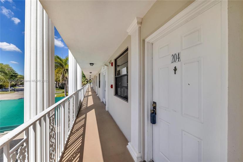 Picture of 6025 Balboa Cir # 204, Boca Raton FL 33433