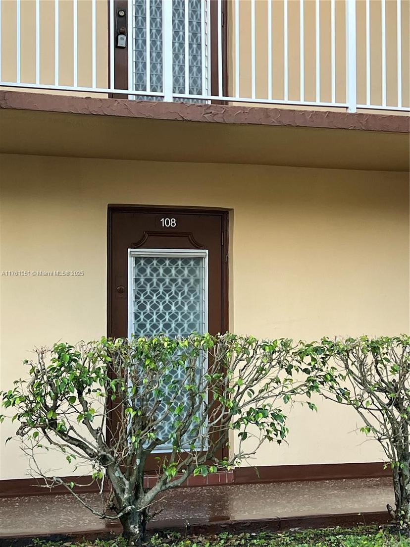 Picture of 8881 Sunrise Lakes Blvd # 108, Sunrise FL 33322