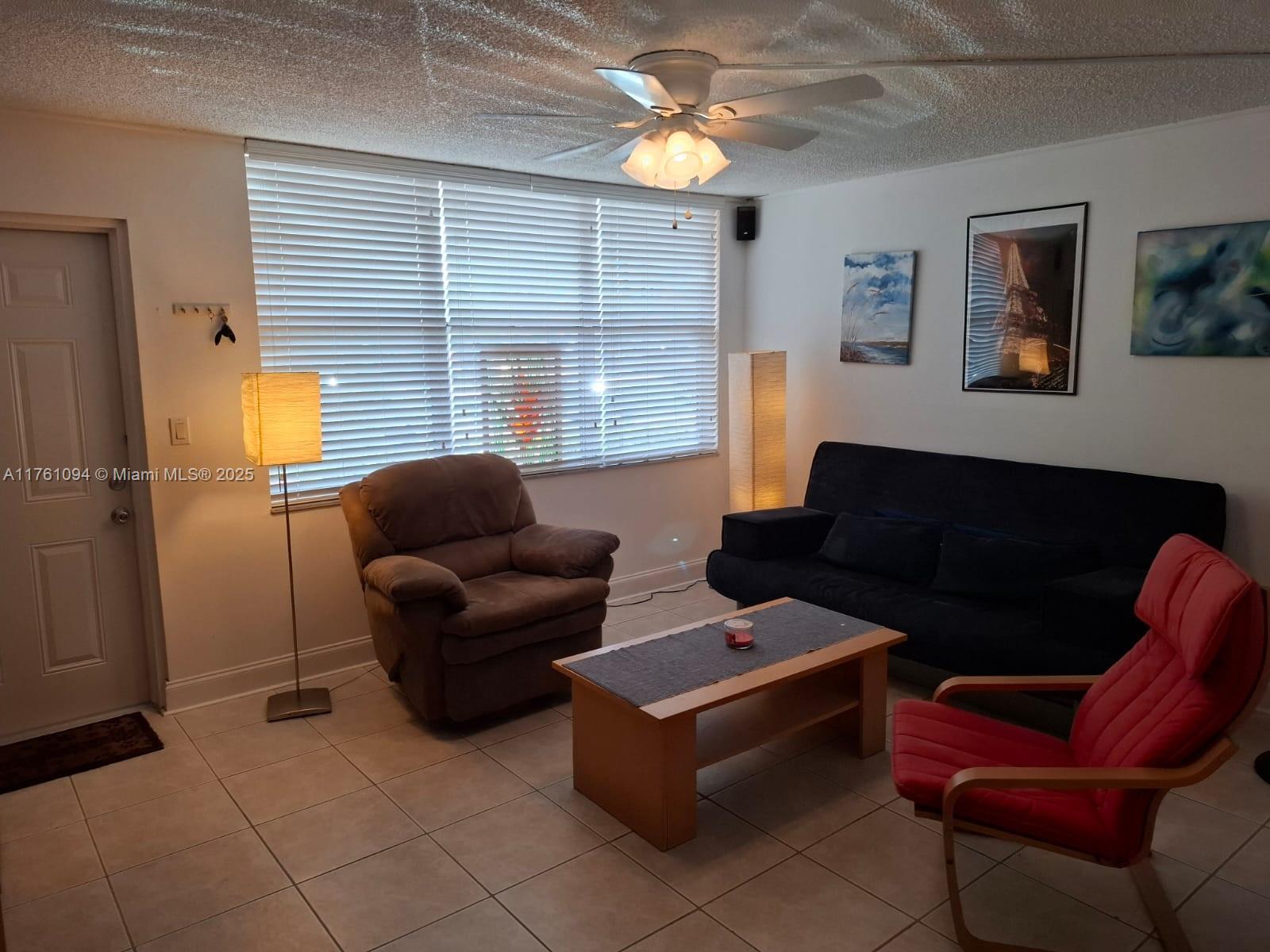 Picture of 9081 Sunrise Lakes # 105, Sunrise, FL 33322
