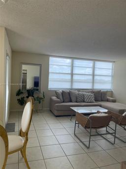 Picture of 1301 NE Miami Gardens Dr # 626W, Miami, FL 33179