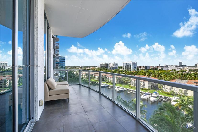 Picture of 3029 NE 188Th St # 818, Aventura FL 33180