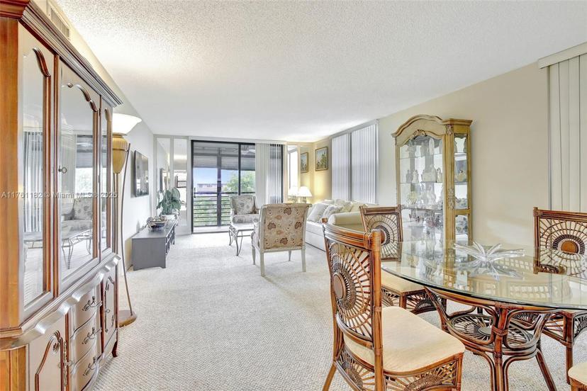 Picture of 1001 Colony Point Cir # 514, Pembroke Pines FL 33026