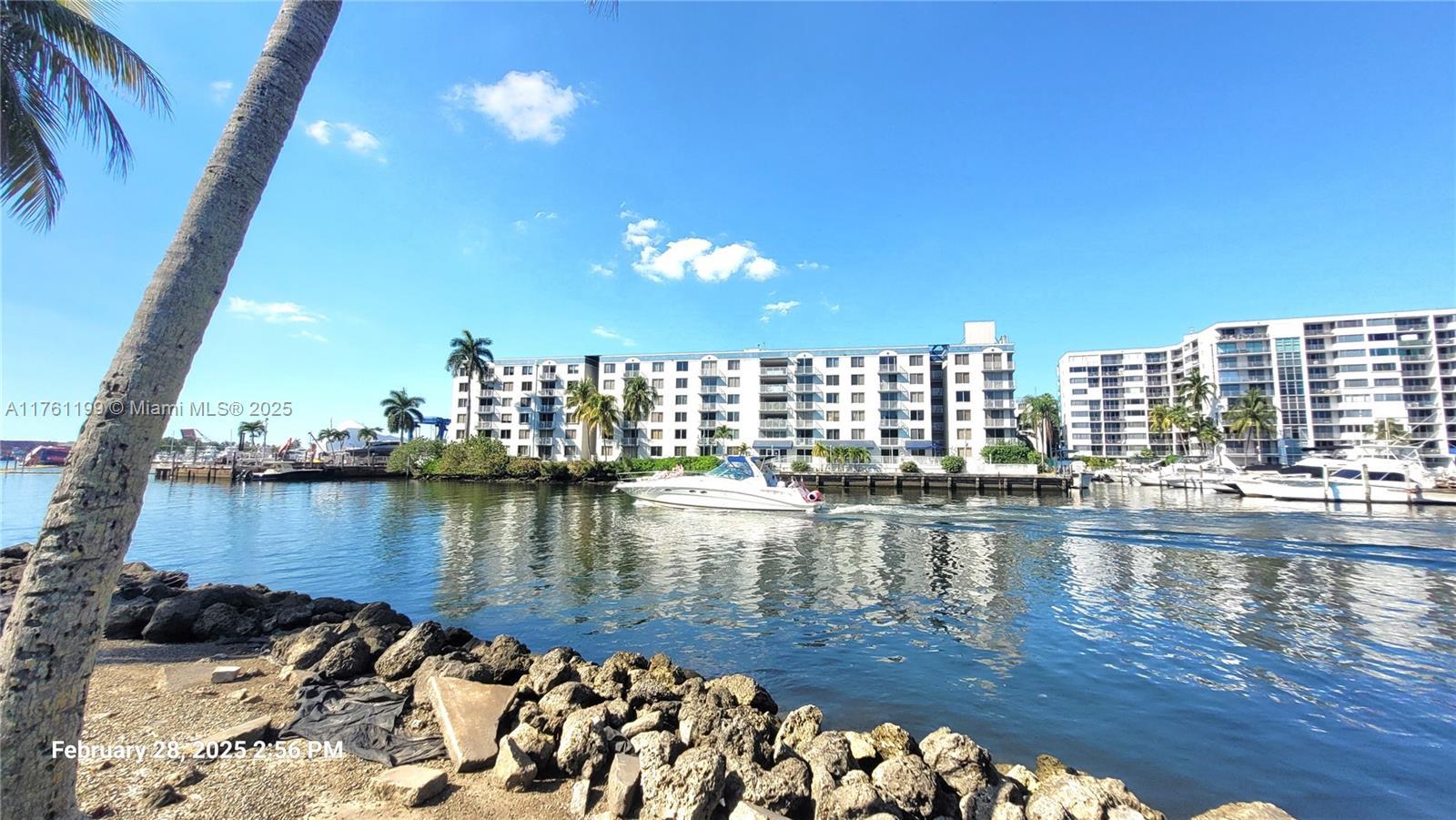 Picture of 1871 NW S River Dr # 1807, Miami, FL 33125
