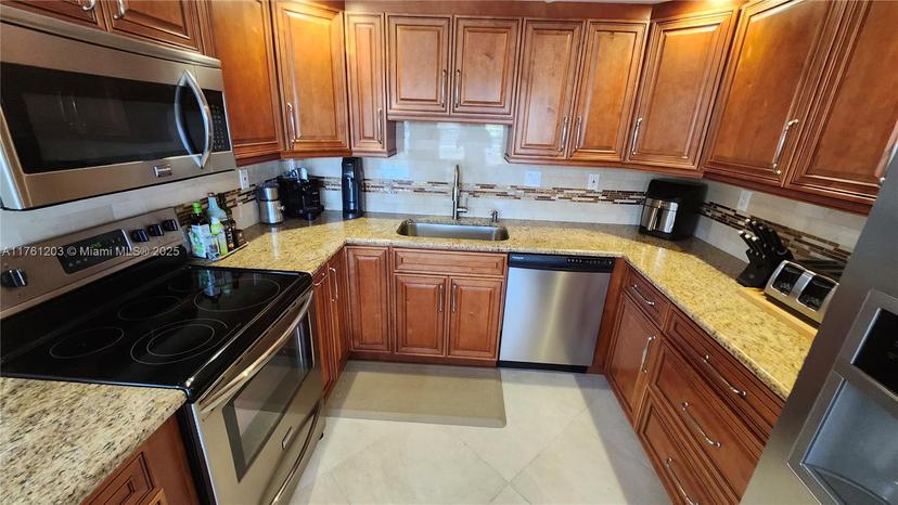 Picture of 4072 Ventnor P # 4072, Deerfield Beach FL 33442