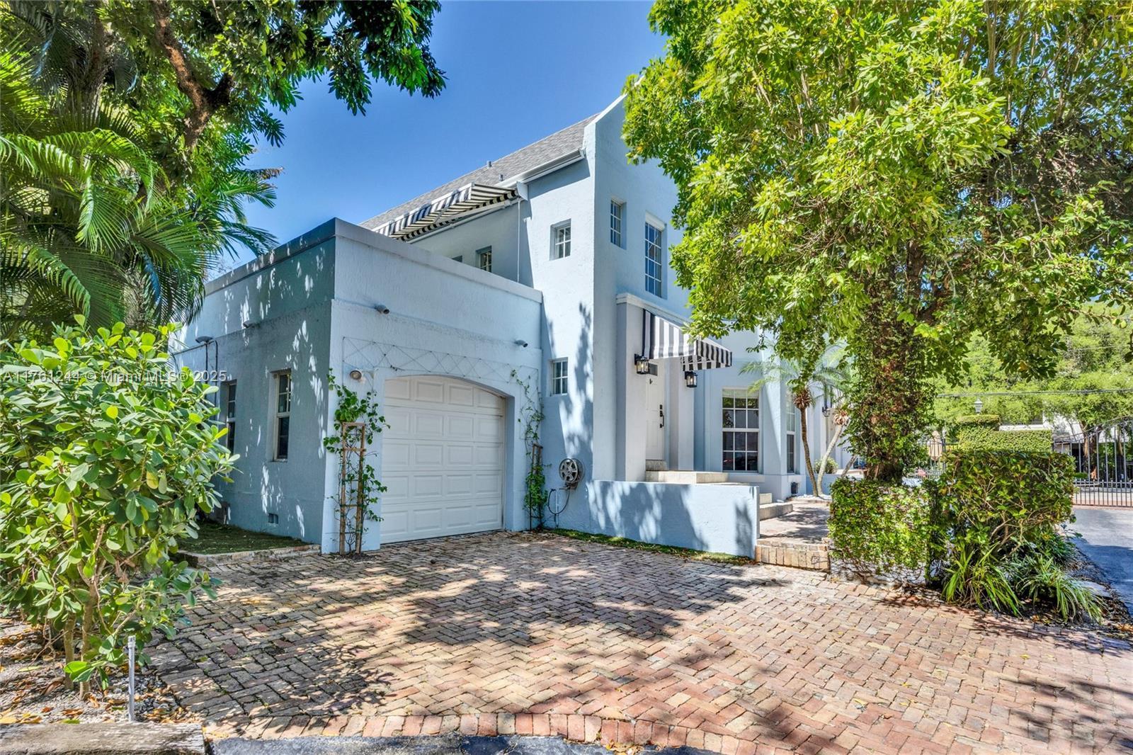 Picture of 3154 Peachy St, Coconut Grove, FL 33133