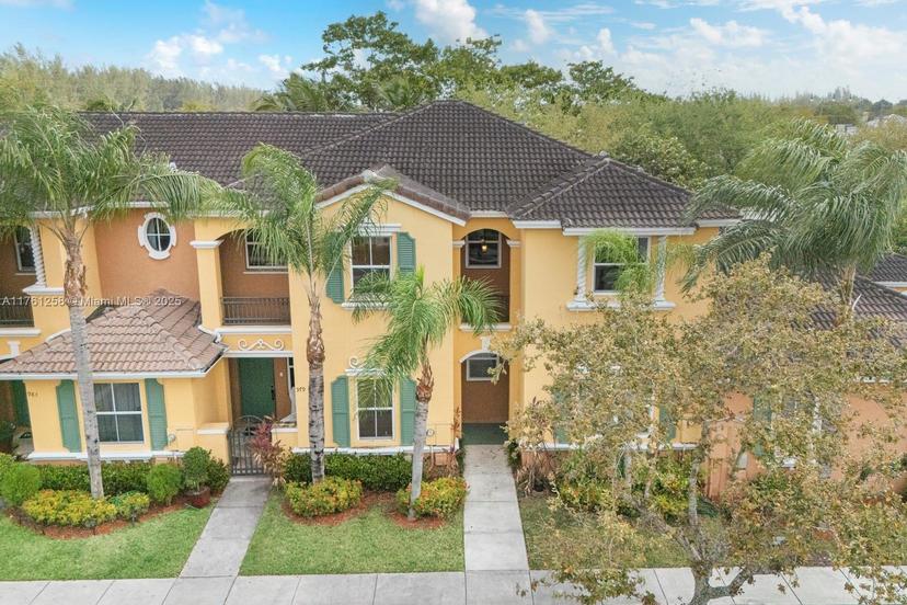 Picture of 975 NE 42Nd Pl, Homestead FL 33033