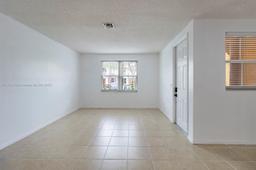 Picture of 975 NE 42Nd Pl, Homestead, FL 33033