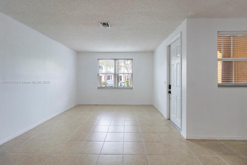 Picture of 975 NE 42Nd Pl, Homestead FL 33033
