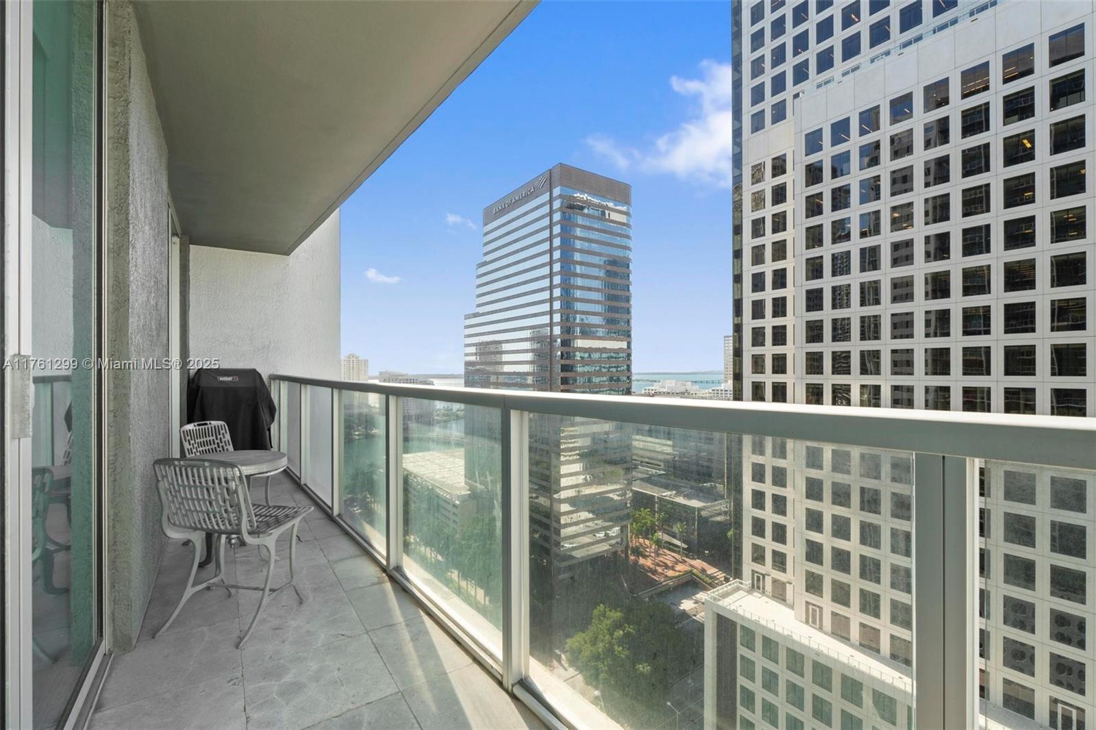 Picture of 500 Brickell Ave # 2510, Miami, FL 33131