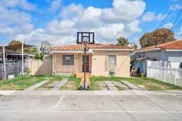 Picture of 3025 NW 18Th St, Miami, FL 33125