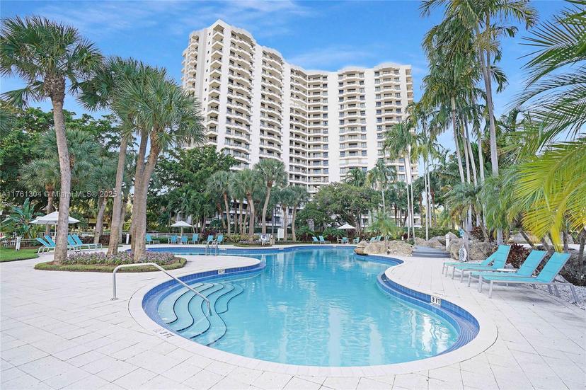 Picture of 3300 NE 191St St # 807, Aventura FL 33180